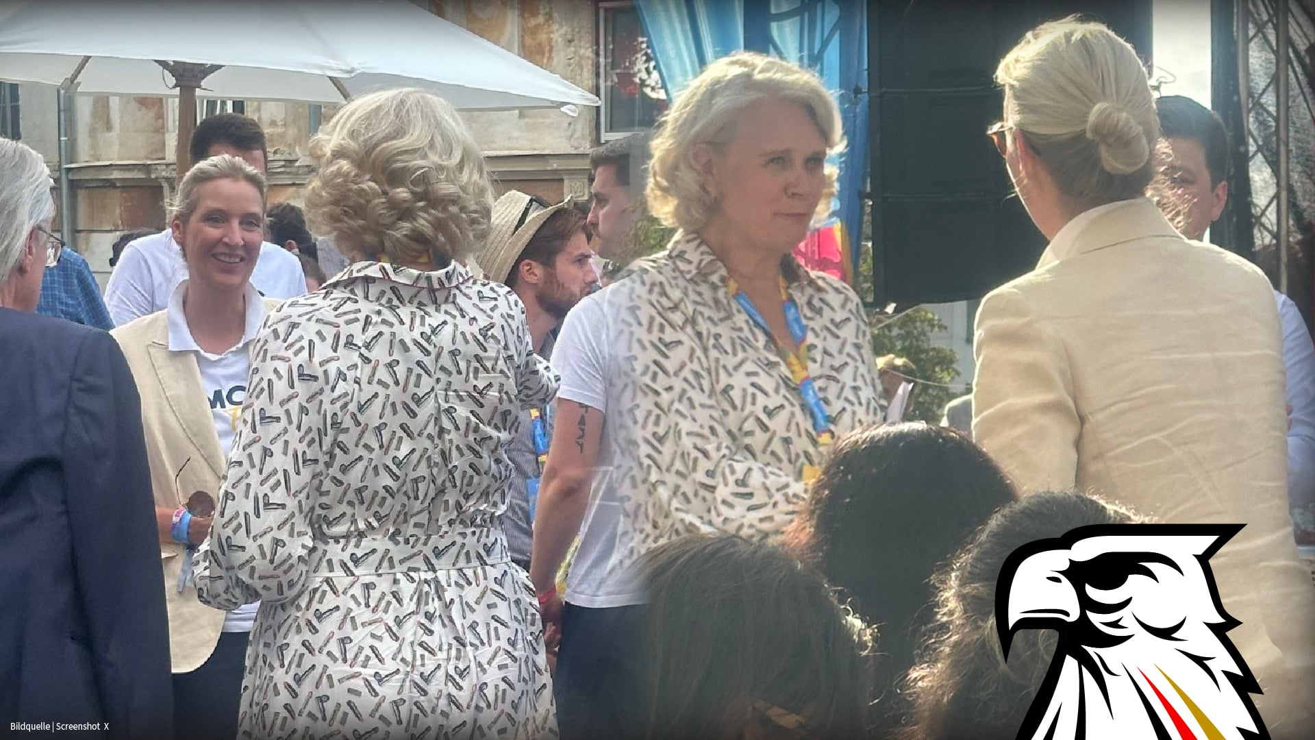 CDU-Abgeordnete Ludwig unterhält sich mit Alice Weidel (AfD):
„Brandmauer“-Panik bei der Unions-Fraktion CDU-Abgeordnete Ludwig unterhält sich mit Alice Weidel (AfD):
„Brandmauer“-Panik bei der Unions-Fraktion