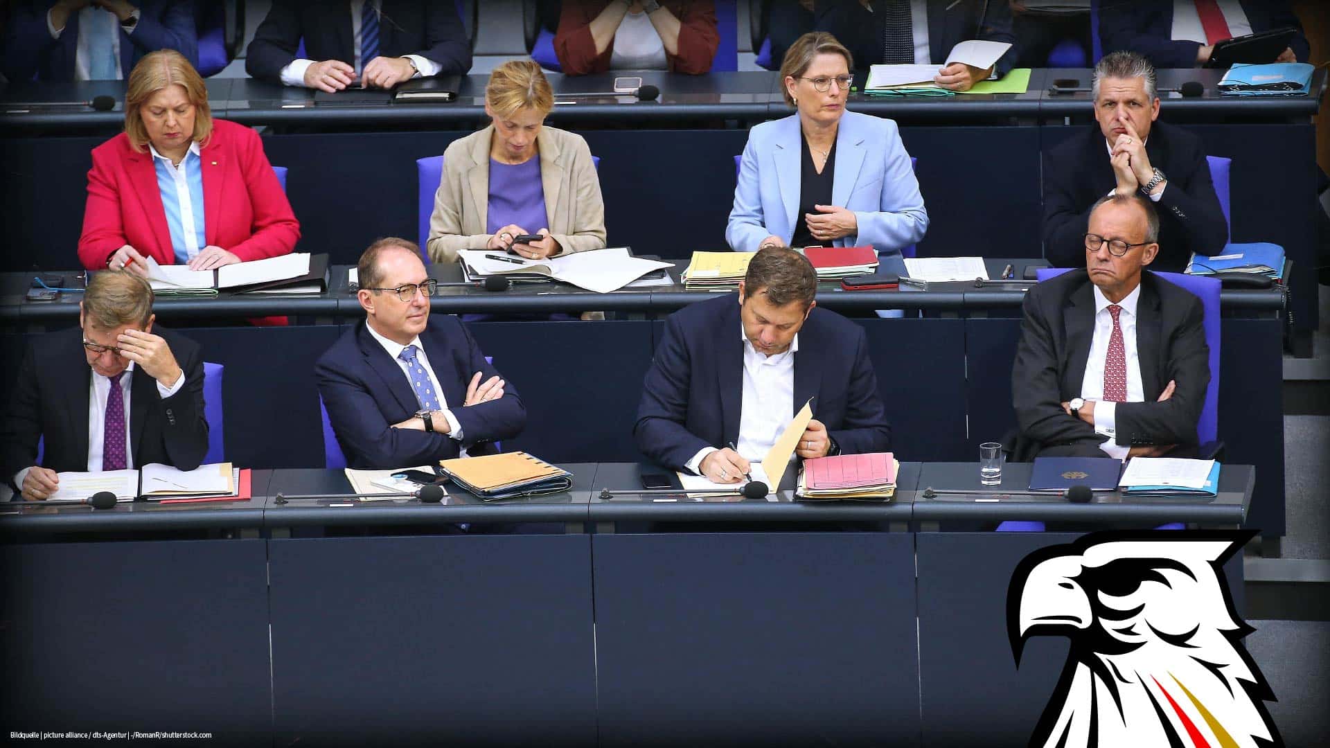 Dreiste Selbstbedienung: Regierung genehmigt Altparteien-Stiftungen 77 Millionen Euro extra