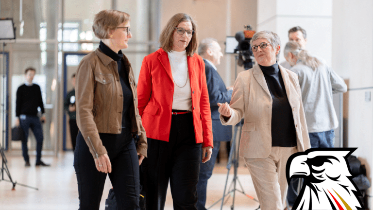 „Grüne“ kneifen: Bundestag lehnt AfD-Antrag auf Verfassungsklage wegen XXL-Schuldenbetrug ab